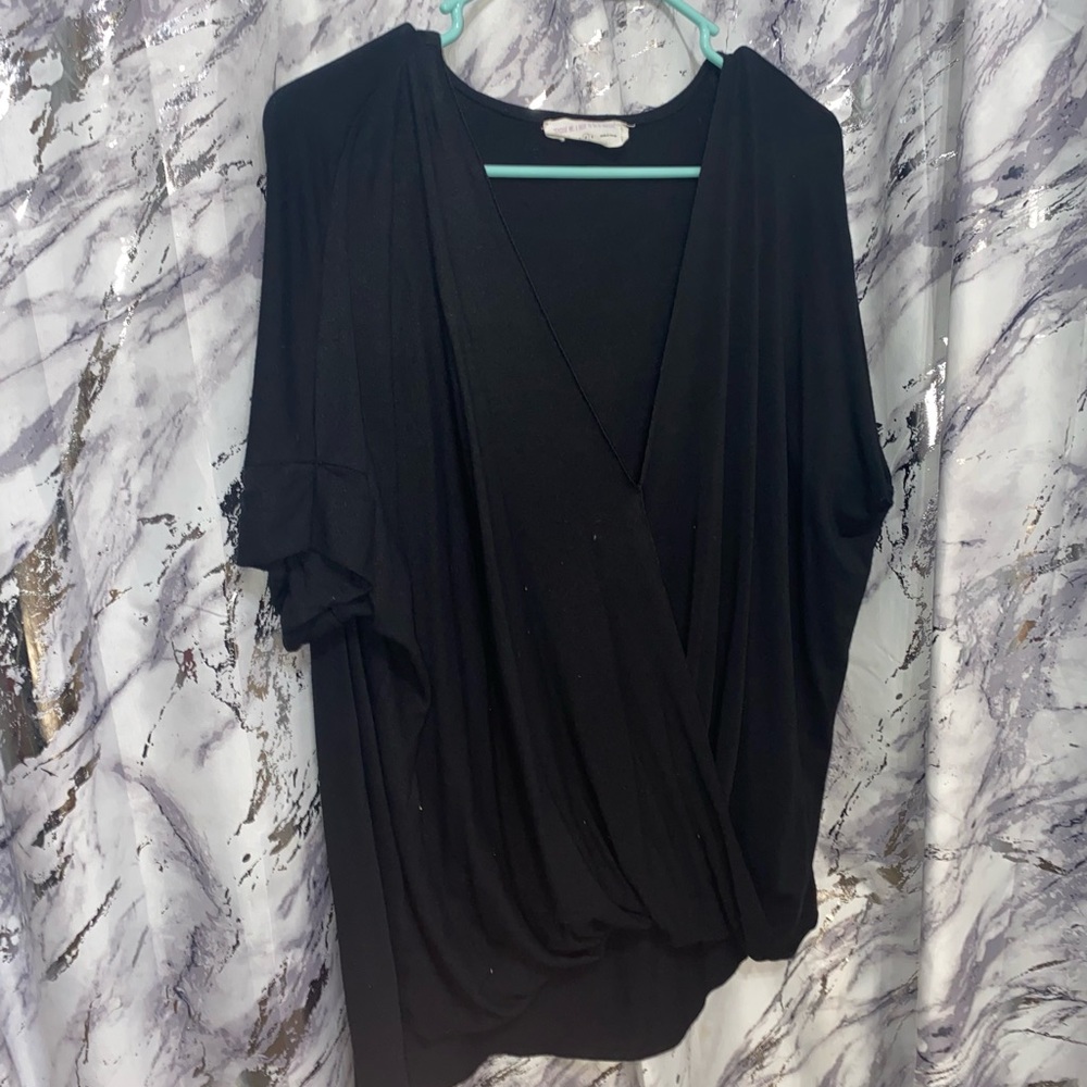 Black Flowly Cris Cut Blouse